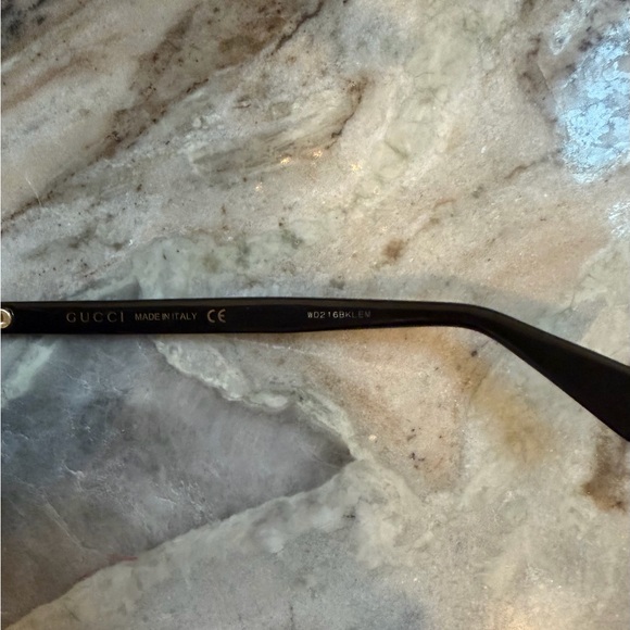 GUCCI sunglasses - Picture 6 of 6
